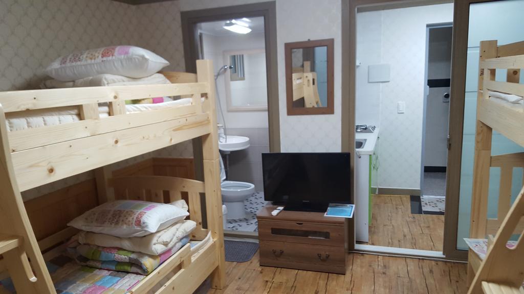 The 1St Andong Hostel Экстерьер фото